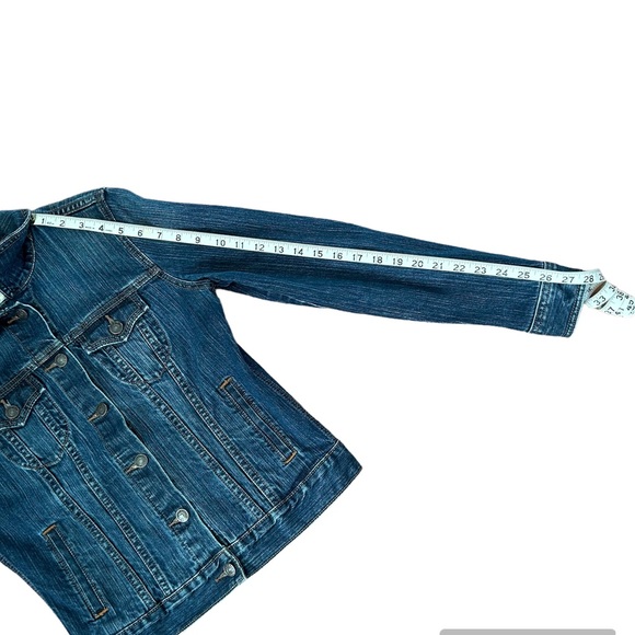 Old Navy Classic Denim Jean Jacket Size Medium - Picture 8 of 12